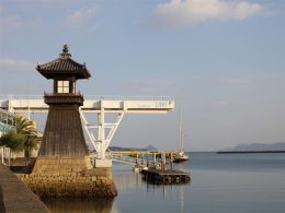 旧野﨑浜灯明台